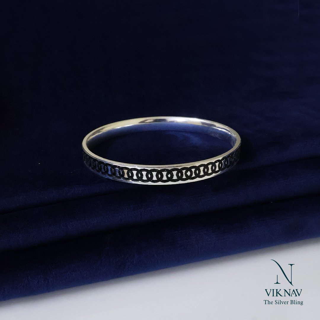 Interlocking Circle Design Kada